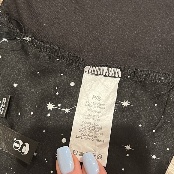 G. Women’s Starry Wrap Top - Size Petite Small - Picture 4 of 4